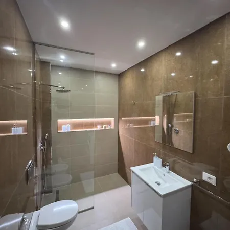بيت ضيافة Riva Tushemisht