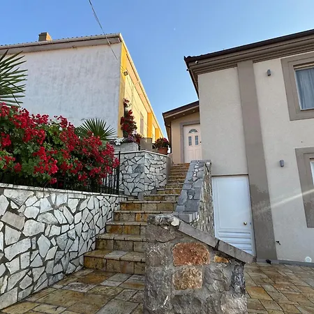Πανσιόν Riva *
